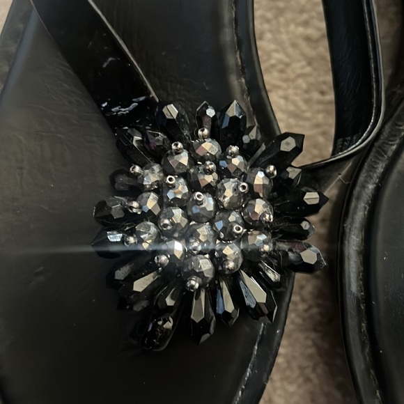 Coach platform flip flop Sandals in black with beaded embellishments - Picture 2 of 4